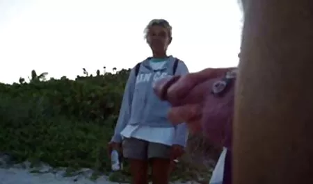 Čovjek je mom and son film porno procurio sperma po licu kuje nakon što je odgurnuo