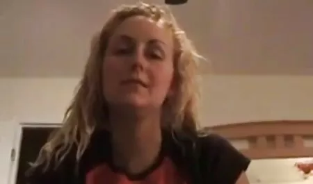 Izbor mladih studenata koji spermaju i gutaju porno force mom spermu