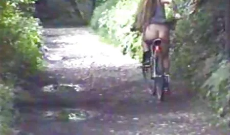 Čovjek je zatražio vodu, a kuja ga je namamila svojim porno mam film tijelom