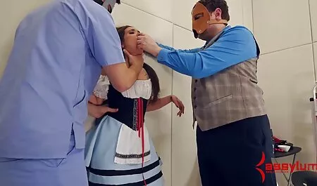 Anechka je skinula gaćice i video porno mo jebala se
