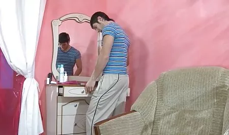 Dude jebao mom cinema porn zrelu mamu s velikim sisama