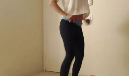 Dvije porno mam 2018 lezbijke lizale su svoju djevojku