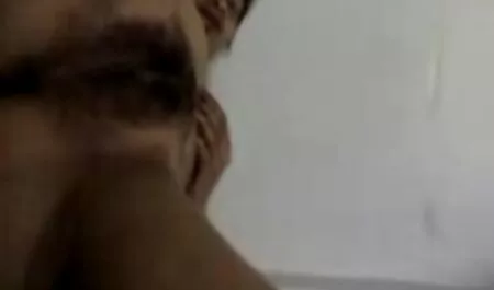 Mala film mom porno Tiffany Tyler dobiva jebeni i dobiva sperma u lice