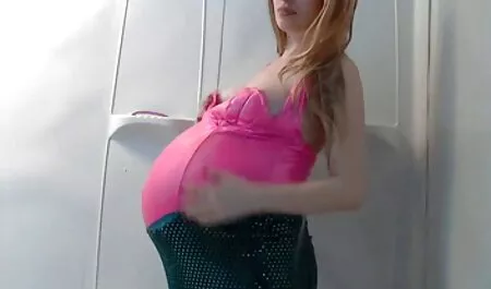 Strastveni seks surovog mužjaka i crvenokosa film mom porno