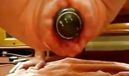 Seksi Natalie preplavljena je vrućom movie porno mom spermom