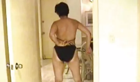 Miley pornofilm mom masturbira na poslu