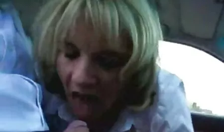Učitelj uči lijepu pilić kako svirati mom porno classic gitaru