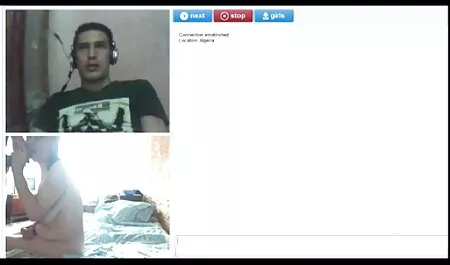 Prsata pornstar sisao je porno mom teach sex penis u kupaonici