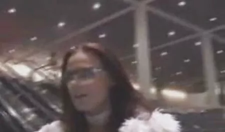 Vruća Latina s dlakavom pičkom porno hotel mom jebe tvrdu crnku svojim velikim kuracem