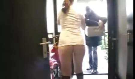 Obrijana maca uzima film mom porno kurac