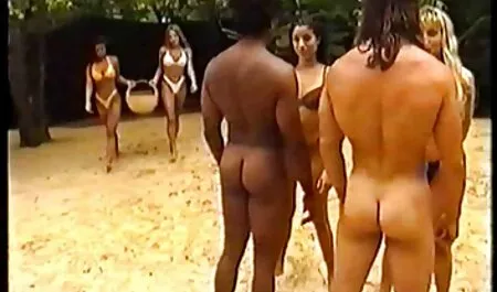 Čovjek je teško pretukao hd mam porno crvenokosu kurvu