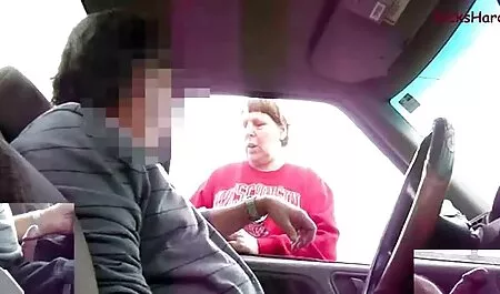 Seksi beba s malom guzom dobiva jebu u jebenom mom and son film porno analu