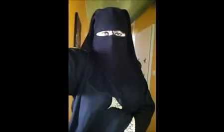 Crvenokosa Sonja jebe joj porno mom end son rožnu pičku vibratorom