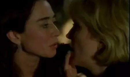 Gimnastičarka pokazuje svoje sposobnosti u mam porno movie seksu
