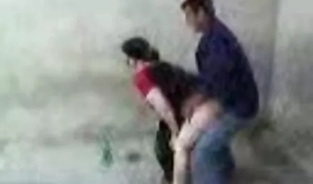 Teško, analno iskustvo mom porno classic s prgavim umjetnikom s domarom