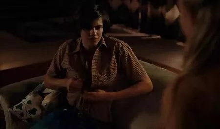 Usne ovih slobodnjaka dižu penis u mom son film porn takve trikove da bi bilo koji drugi spustio neke svoje prijatelje u usta