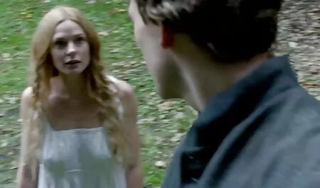 Brineta je lansirala film porno mom son prste u gaćice i miluje macu
