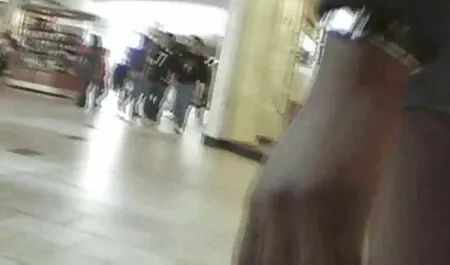 Mlade amateur mom porno studentice trljaju grudi krpom i sperma
