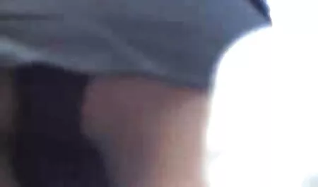 Mama je skinula porno son forced mom tipa da je jebe