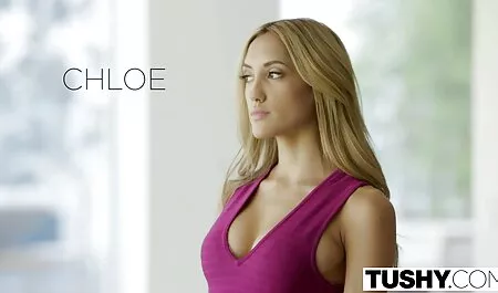 Crvenokosa djevojka s velikim movie porno mom grudima