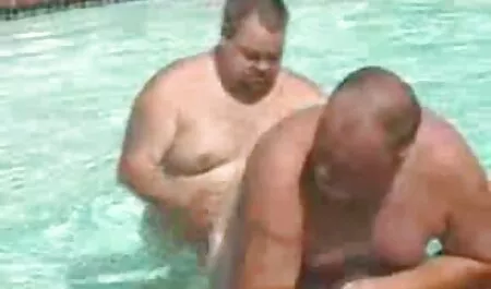 Zapanjujuća plavuša se jeba na porno mom son xxx kastingu