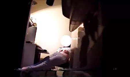 Crna djevojka na biciklu odlučila porno mom privat je pokazati kako voli seks i koliko je seksi. Crna žena se zabavlja s članom, a njegov vlasnik s posebnim zadovoljstvom snima video