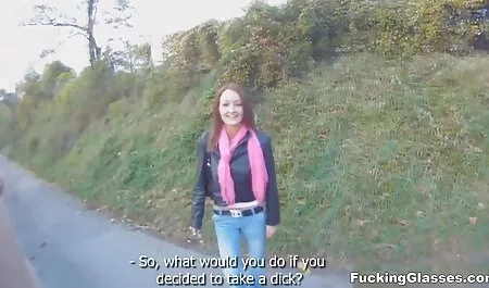 Izbor mladih seksi pilića koji amateur mom porno ližu jebeni anal