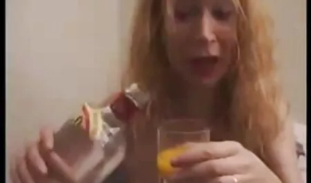 Mladi momak mom son film porn zaljubljenik u zrele znojne mrlje