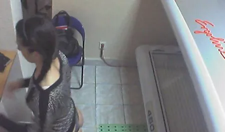 Poželjno smeće porno tube son prstom joj mokri maca