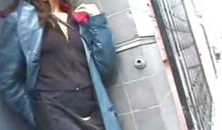 Noć u gradskom parku, život pod porno mom son film klupom i u grmlju